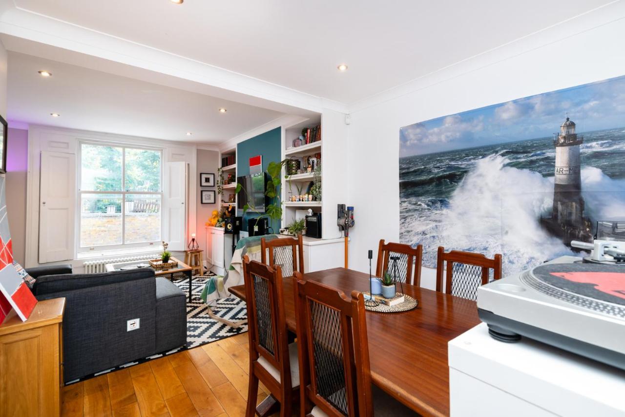 Double Room W/Projector & Garden Hot Tub Londres Exterior foto