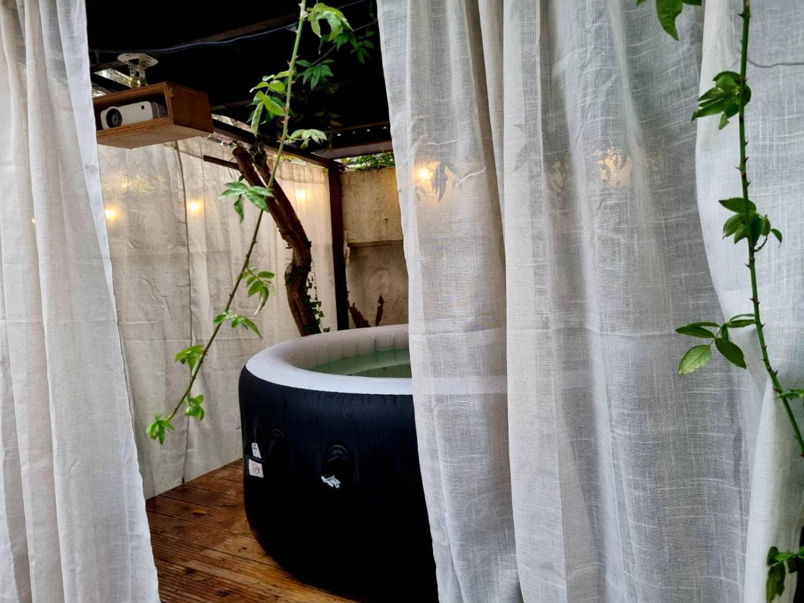 Double Room W/Projector & Garden Hot Tub Londres Exterior foto